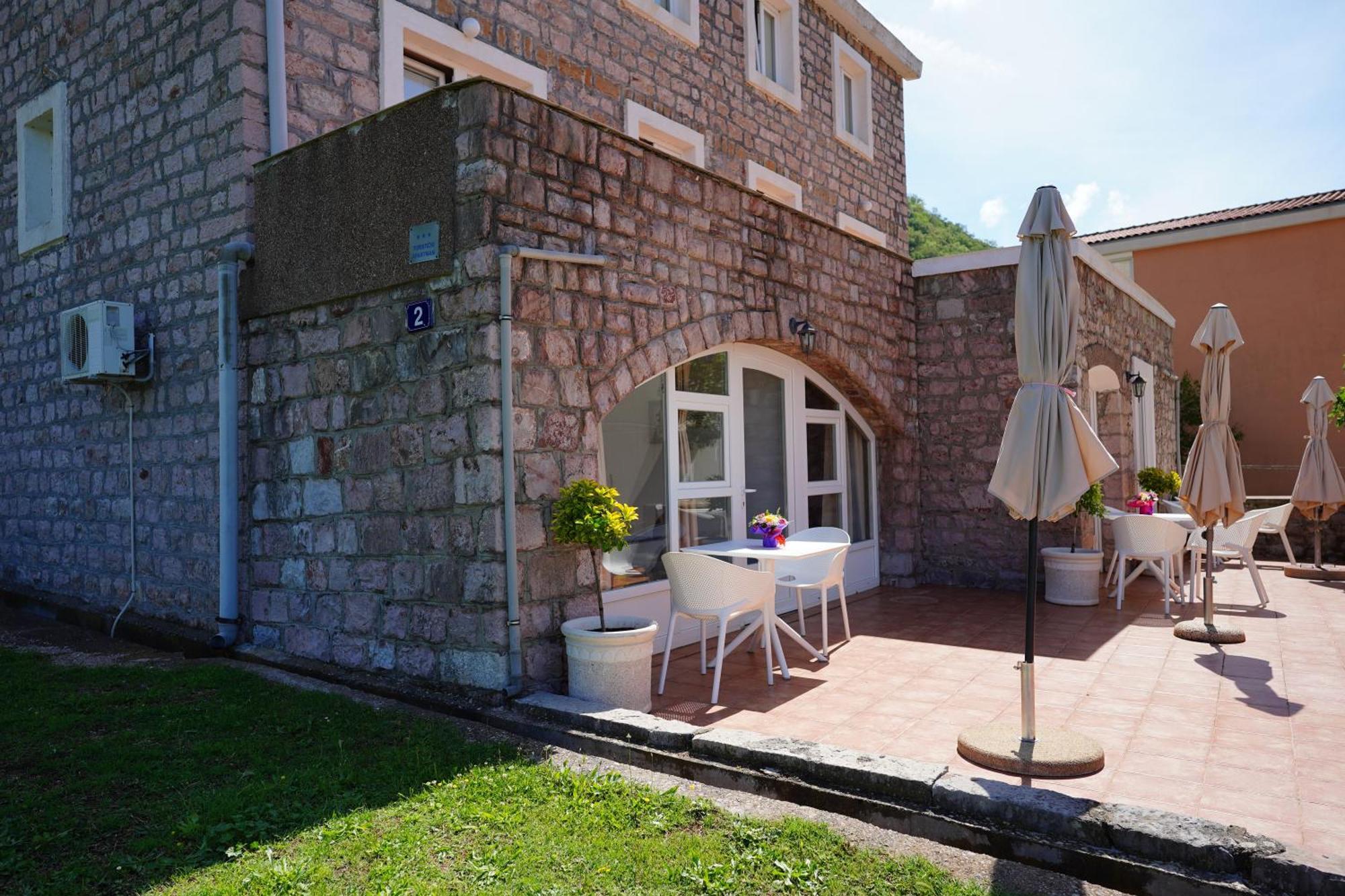 Apartments Pavlovic Petrovac Exteriör bild