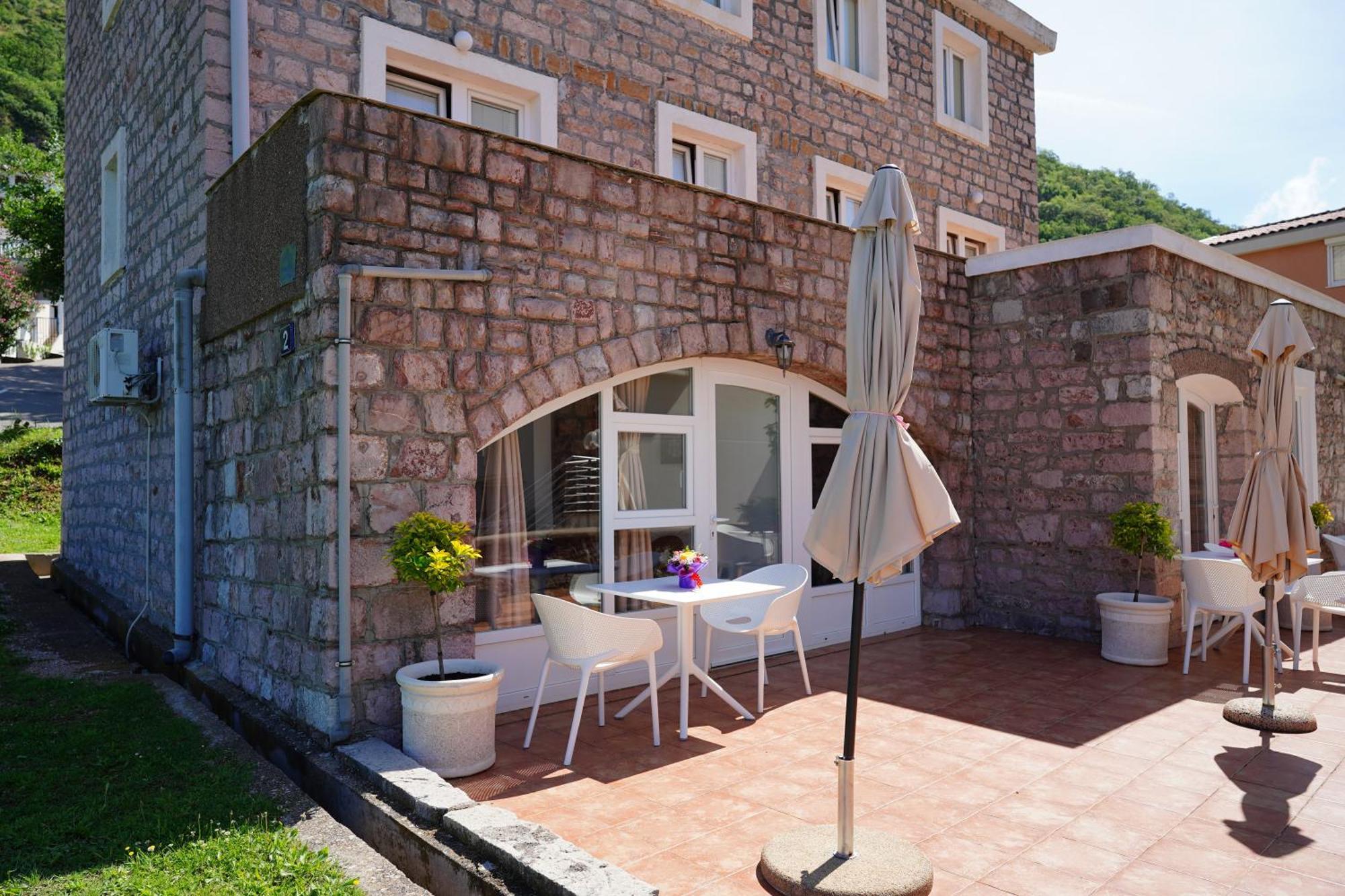 Apartments Pavlovic Petrovac Exteriör bild