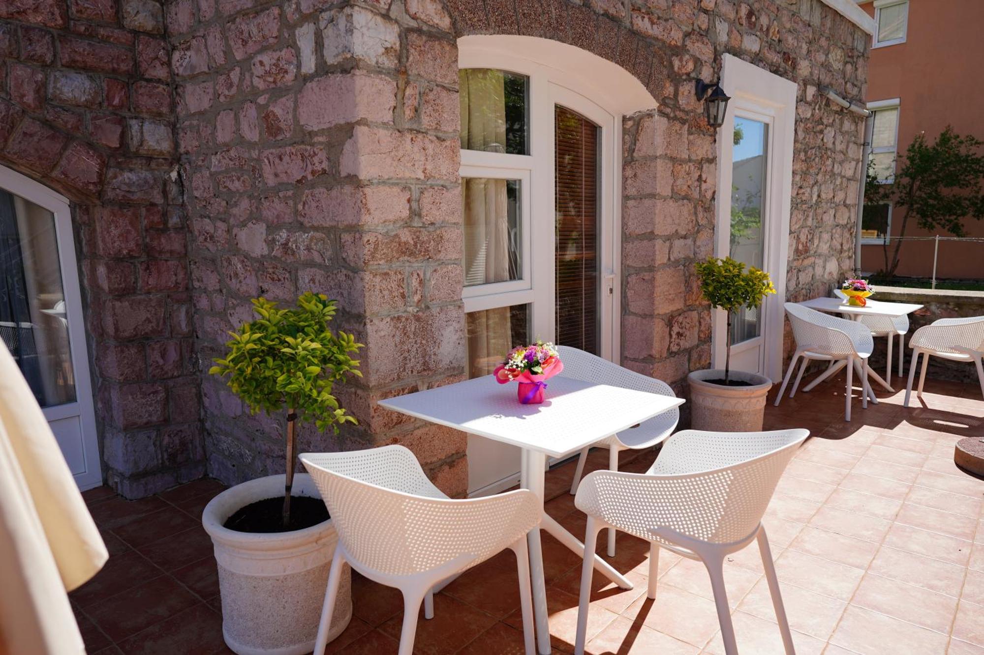 Apartments Pavlovic Petrovac Exteriör bild