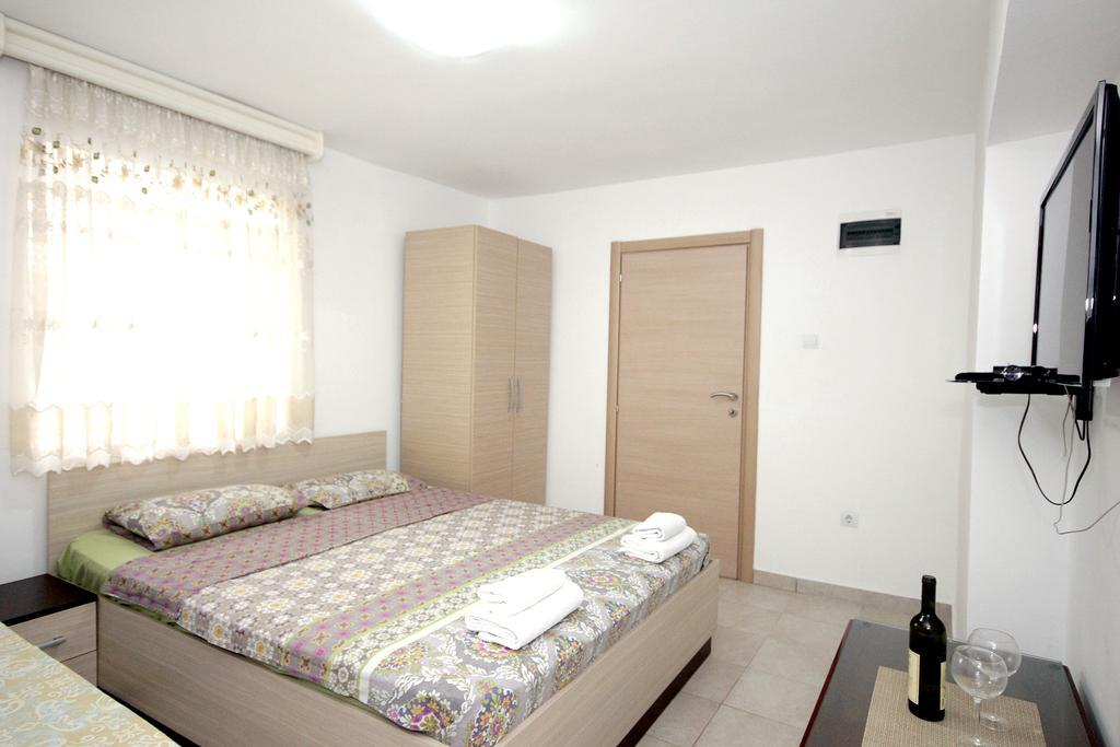 Apartments Pavlovic Petrovac Exteriör bild