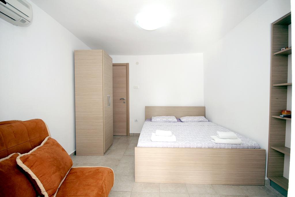 Apartments Pavlovic Petrovac Exteriör bild
