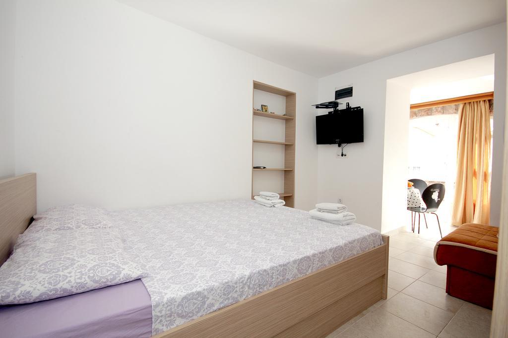 Apartments Pavlovic Petrovac Exteriör bild